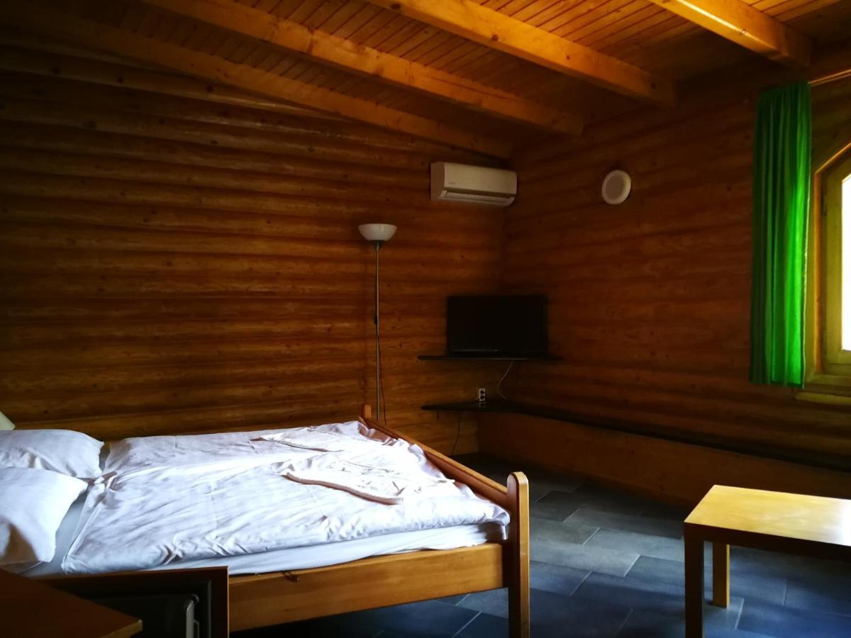 Hotel Tornyos Panzió és Étterem Mátrafüred Esterno foto